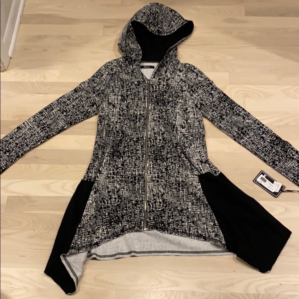 Styilish zipped hoodie. NWT
